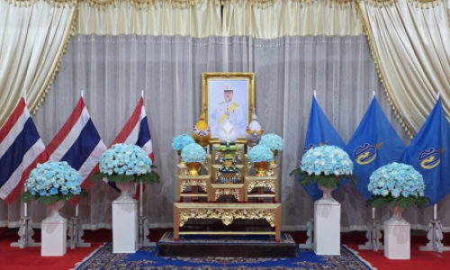 ร่วมพิธีทำบุญตักบาตรถวายพระราชกุศล เนื่องในโอกาสวันคล้ายวันประสูติสมเด็จพระเจ้าลูกยาเธอ เจ้าฟ้าทีปังกรรัศมีโชติ มหาวชิโรตตมางกูร สิริวิบูลยราชกุมาร
